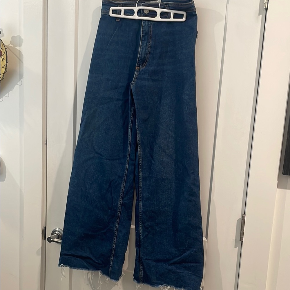 Zara Women's Wide Leg Blue Jeans with Fringe size 6